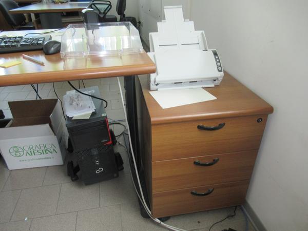 1001#3563 Arredi ufficio e attrezzature elettroniche in vendita - foto 8
