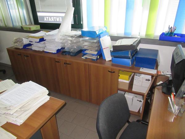 1001#3563 Arredi ufficio e attrezzature elettroniche in vendita - foto 11