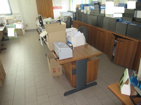1001#3563 Arredi ufficio e attrezzature elettroniche in vendita - foto 13