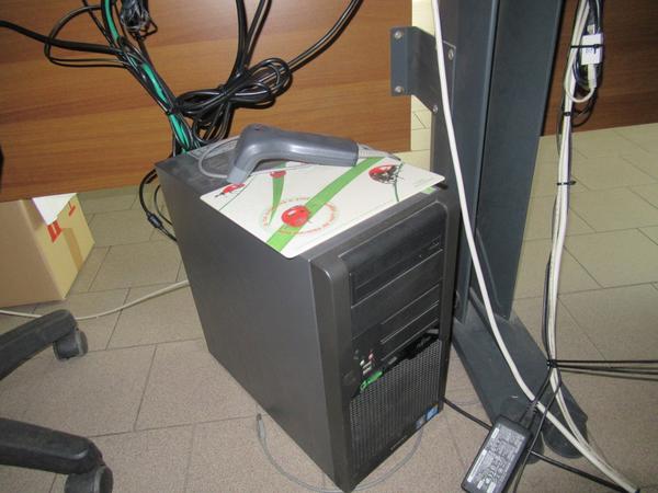 1001#3563 Arredi ufficio e attrezzature elettroniche in vendita - foto 18