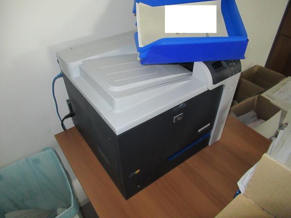 1001#3563 Arredi ufficio e attrezzature elettroniche in vendita - foto 19
