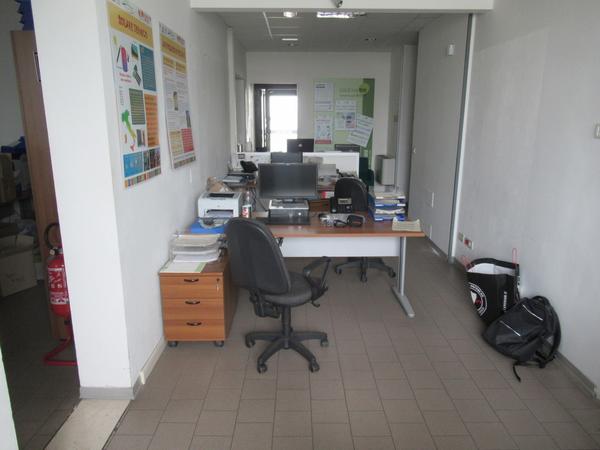 1001#3563 Arredi ufficio e attrezzature elettroniche in vendita - foto 22