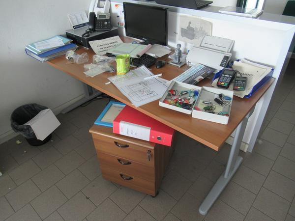 1001#3563 Arredi ufficio e attrezzature elettroniche in vendita - foto 24