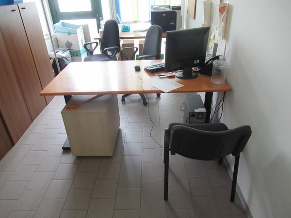 1001#3563 Arredi ufficio e attrezzature elettroniche in vendita - foto 26