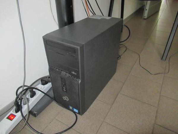 1001#3563 Arredi ufficio e attrezzature elettroniche in vendita - foto 30