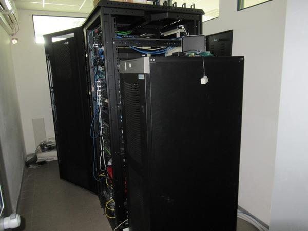 1001#3563 Arredi ufficio e attrezzature elettroniche in vendita - foto 67