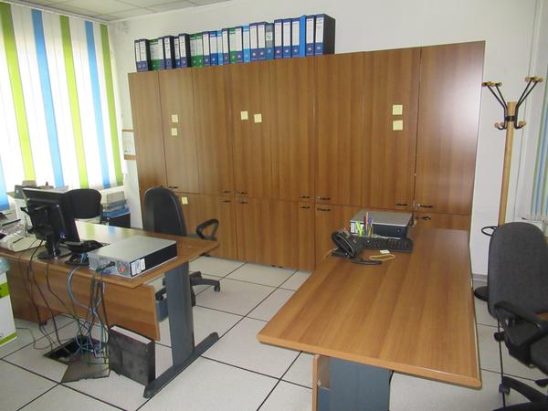 1002#3563 Arredi ufficio e attrezzature elettroniche in vendita - foto 1