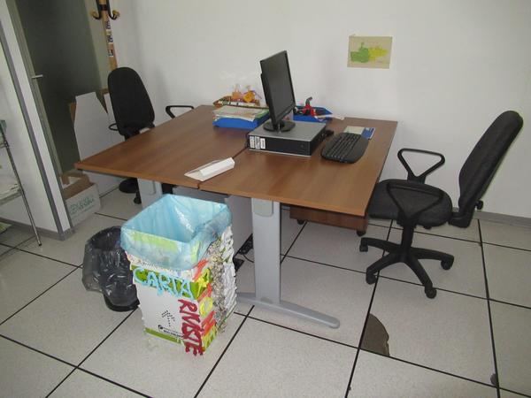 1002#3563 Arredi ufficio e attrezzature elettroniche in vendita - foto 33
