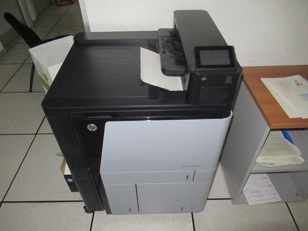 1002#3563 Arredi ufficio e attrezzature elettroniche in vendita - foto 41