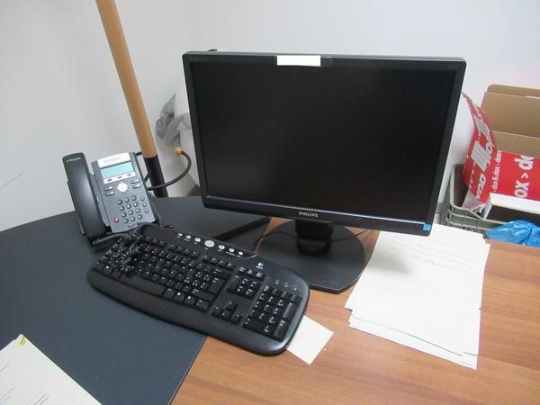 1002#3563 Arredi ufficio e attrezzature elettroniche in vendita - foto 67