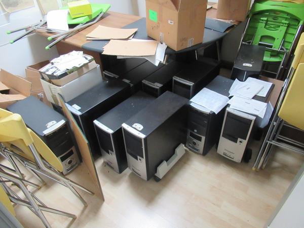 1002#3563 Arredi ufficio e attrezzature elettroniche in vendita - foto 71