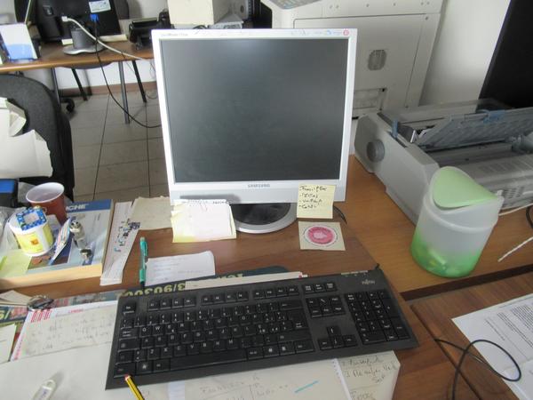 1006#3563 Arredi ufficio e attrezzature elettroniche in vendita - foto 13
