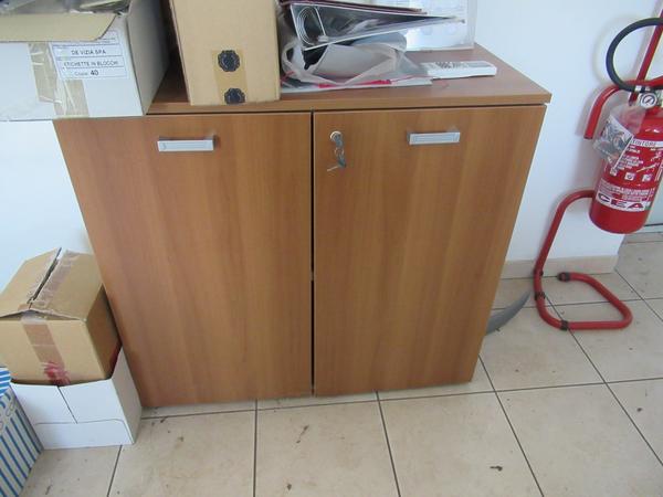 1008#3563 Transpallet a batteria e indumenti da lavoro in vendita - foto 4