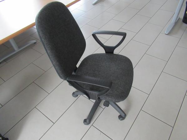 1010#3563 Arredi ufficio e attrezzature elettroniche in vendita - foto 4