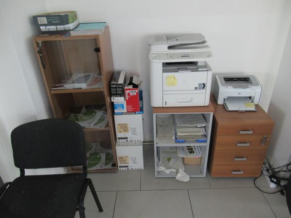1010#3563 Arredi ufficio e attrezzature elettroniche in vendita - foto 8
