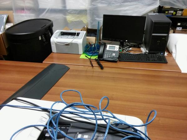 1011#3563 Arredi ufficio e attrezzature elettroniche in vendita - foto 3