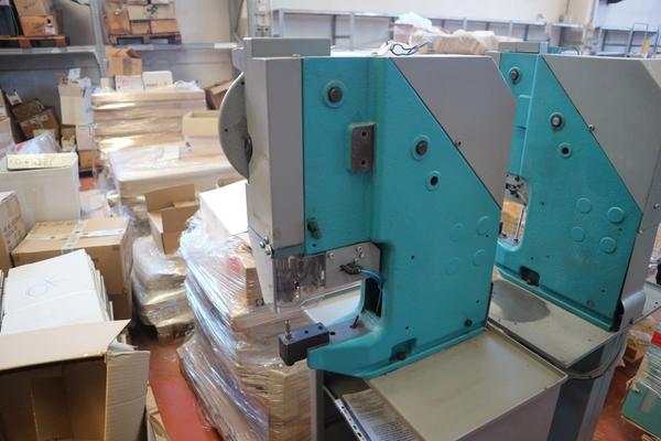 1#3567 Pressa elettrica Sicom e magazzino prodotti per l'illuminazione in vendita - foto 8