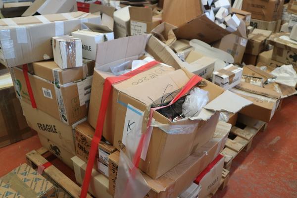 1#3567 Pressa elettrica Sicom e magazzino prodotti per l'illuminazione in vendita - foto 23