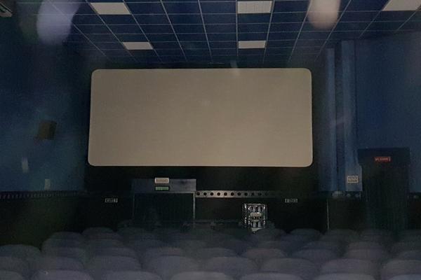 2#3569 Attrezzatura per sala cinematografica e ufficio in vendita - foto 8