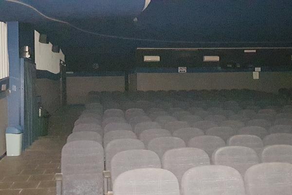 2#3569 Attrezzatura per sala cinematografica e ufficio in vendita - foto 21