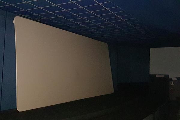 2#3569 Attrezzatura per sala cinematografica e ufficio in vendita - foto 28