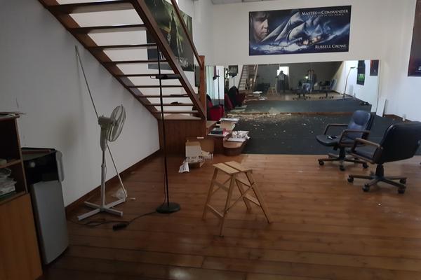 2#3569 Attrezzatura per sala cinematografica e ufficio in vendita - foto 58