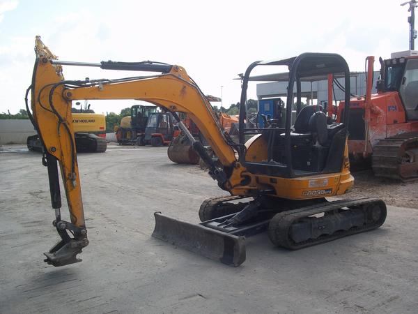2#3576 Mini escavatore cingolato JCB 8034 in vendita - foto 1