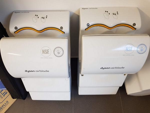 151#3585 Asciugamani elettrici Dyson Airblade in vendita - foto 1