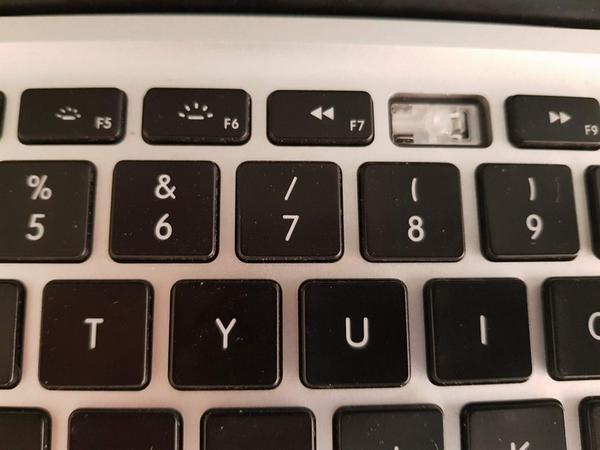24#3585 MacBook Pro in vendita - foto 4