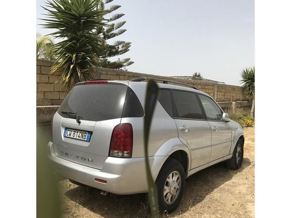 2#3588 Autovettura Ssangyong Rexton in vendita - foto 3