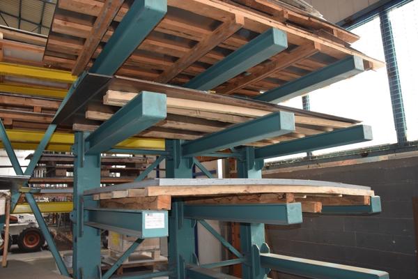 34#3589 Scaffalatura cantilever con lamiere in vendita - foto 13