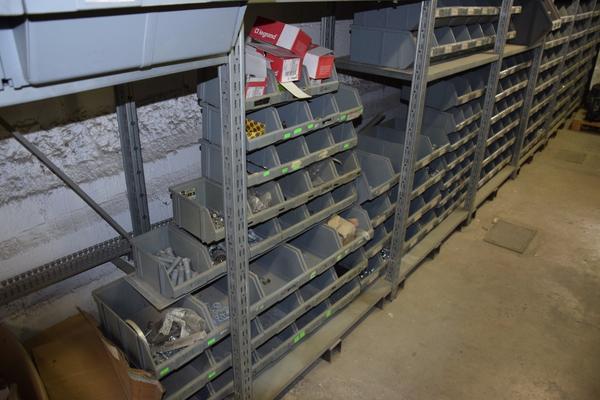 39#3589 Magazzino di materiale elettrico e viteria in vendita - foto 9
