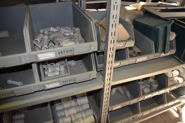 39#3589 Magazzino di materiale elettrico e viteria in vendita - foto 31