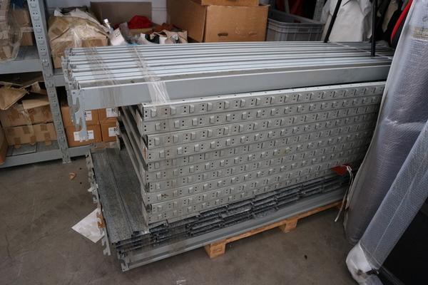 1#3594 Arredamento ufficio e attrezzatura magazzino in vendita - foto 11