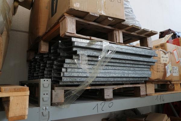 1#3594 Arredamento ufficio e attrezzatura magazzino in vendita - foto 12