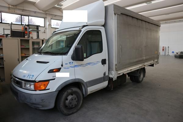 61#3594 Autocarro Iveco 35C13A in vendita - foto 1