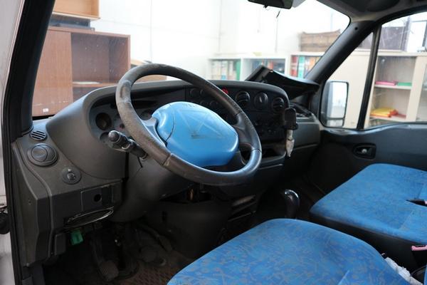 61#3594 Autocarro Iveco 35C13A in vendita - foto 17