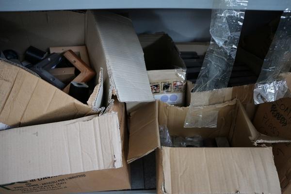 62#3594 Rocchetti di filo e materiale da cucito in vendita - foto 4