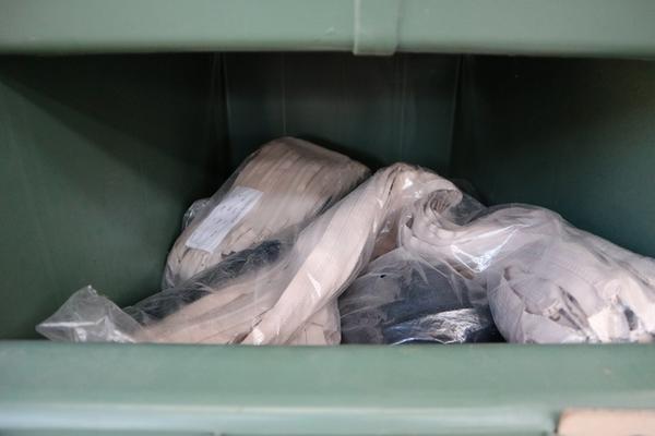 62#3594 Rocchetti di filo e materiale da cucito in vendita - foto 9