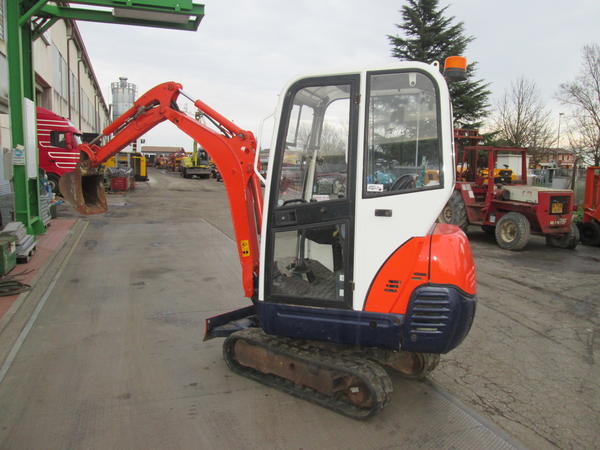 17#3595 Mini escavatore Kubota KX36-3 in vendita - foto 1