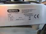 Image 3 - Berkel Slicer and kitchen equipment - Lot 2 (Auction 3603)