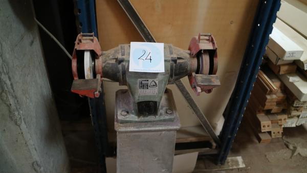 24#3629 Banchi da lavoro e mola Stayer in vendita - foto 2