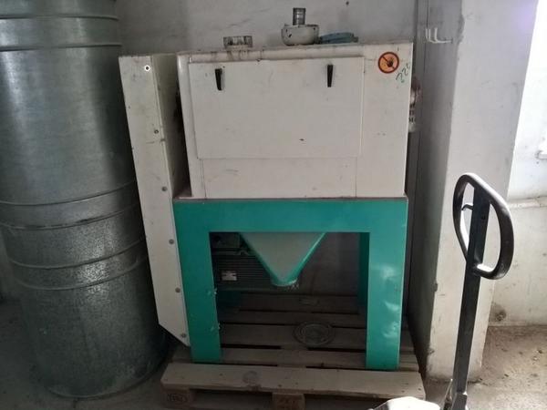 17#3630 Elettroventilatori Ferrari e pulitrice combinata Buhler in vendita - foto 75