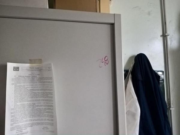 18#3630 Scaffalatura metallica e arredi ufficio in vendita - foto 3