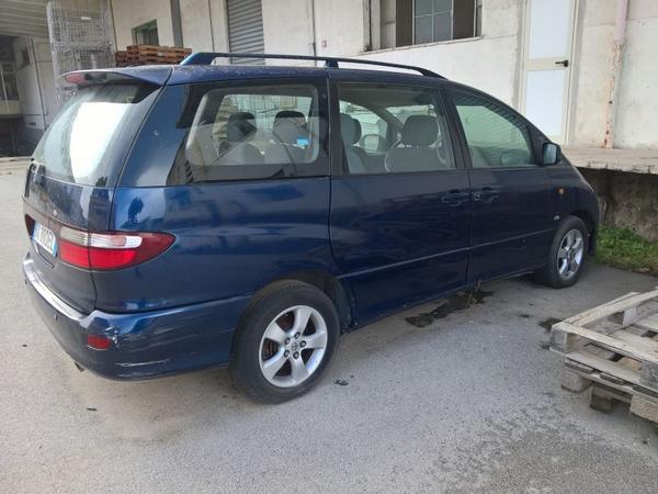 38#3630 Autovettura Toyota Previa in vendita - foto 3
