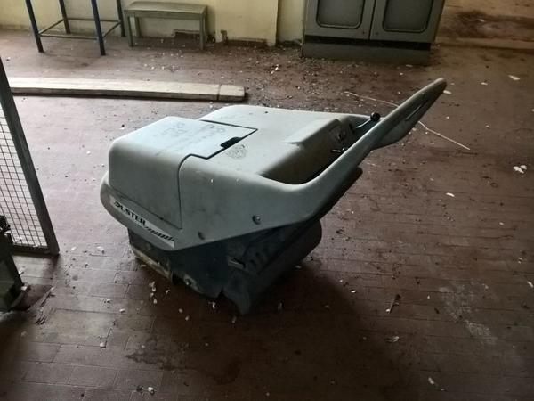 53#3630 Pulitrice per pavimenti Duster in vendita - foto 2