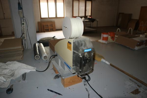 2#3632 Macchina da cucire Simac e tavoli da stiro Veit in vendita - foto 36