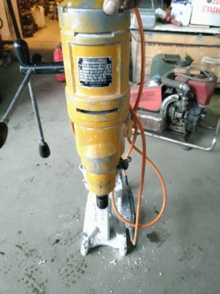 20#3635 Carotatrice/Perforatore 220 volt Hidrostress in vendita - foto 2