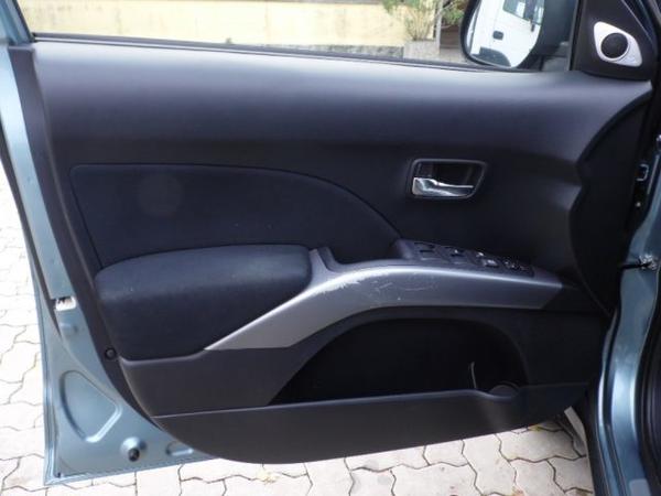 12#3636 Autovettura Mitsubishi Outlander 2.2 in vendita - foto 6