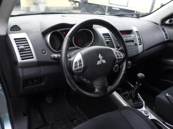 12#3636 Autovettura Mitsubishi Outlander 2.2 in vendita - foto 7